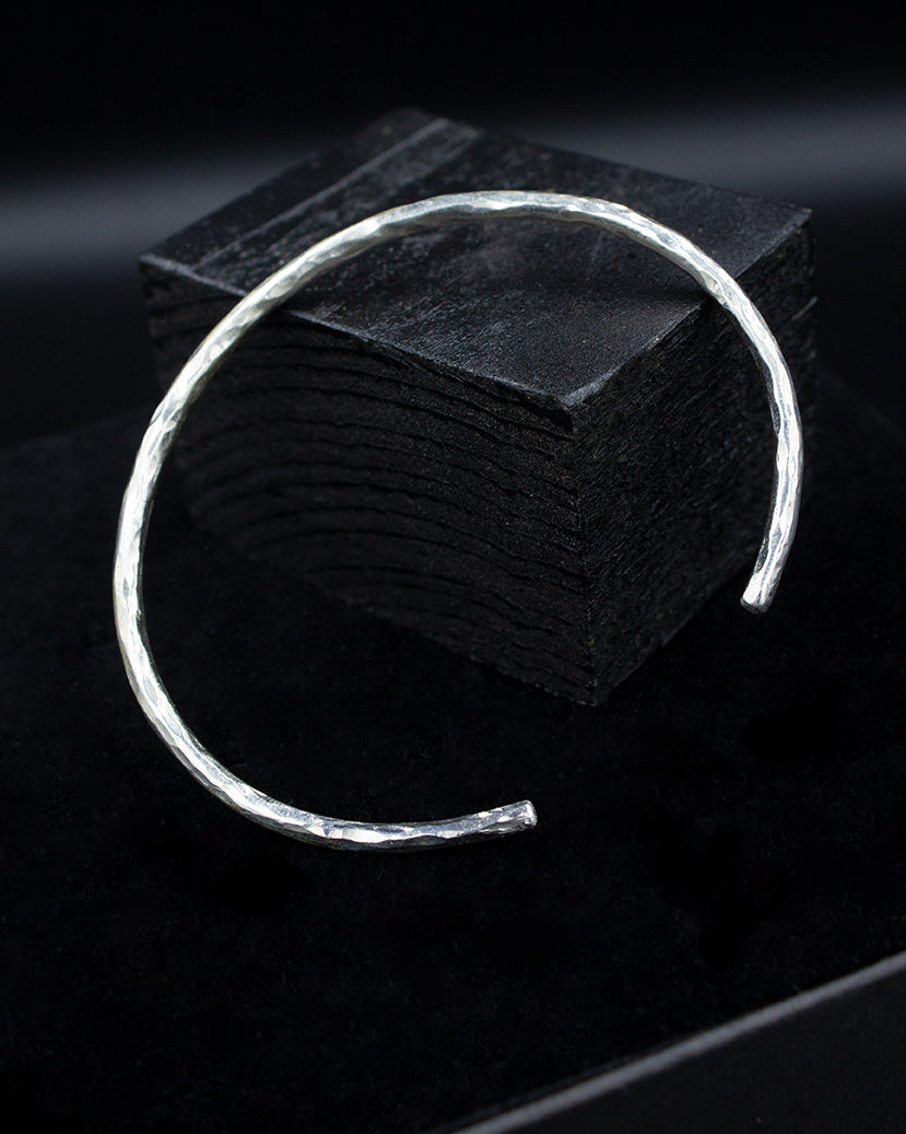Bracelet jonc martelé