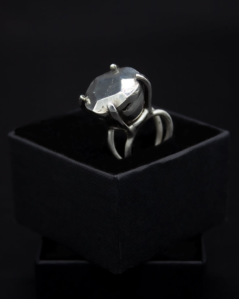Bague clou forgée