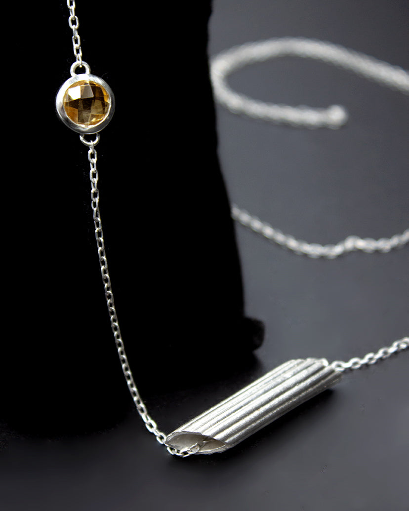 Collier sautoir Penne