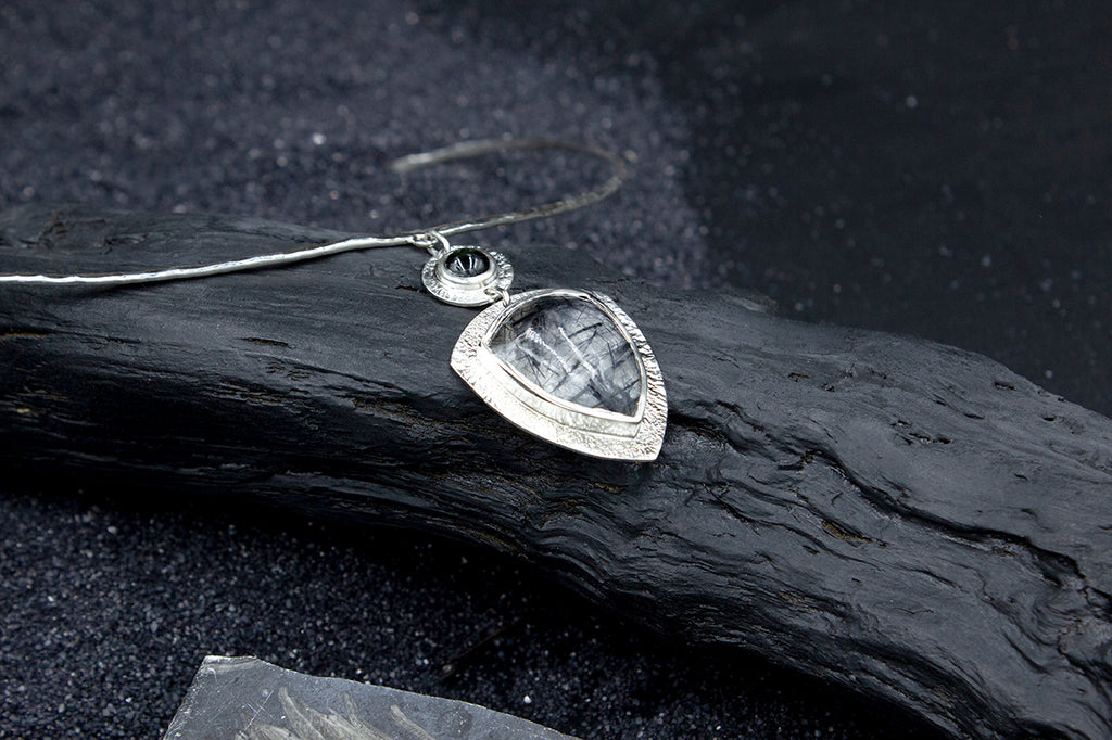 Collier Quartz rutile