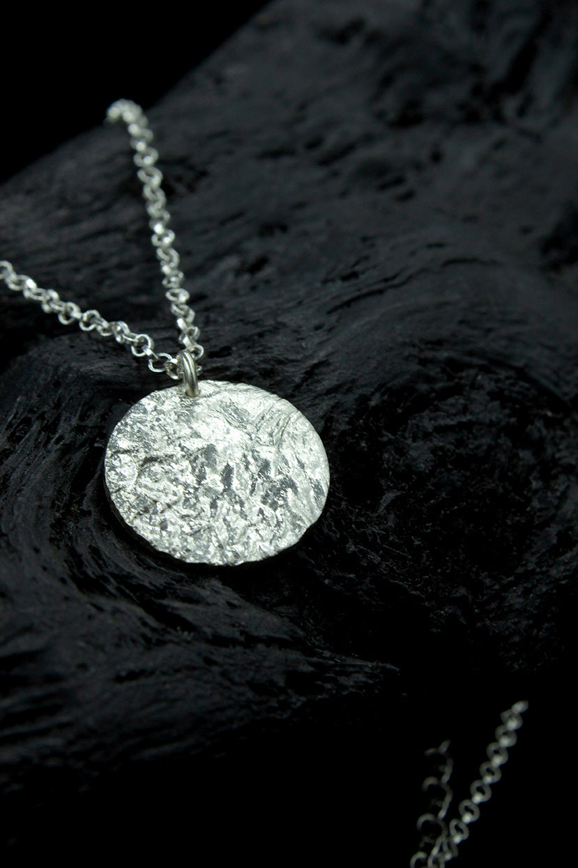Collier réticulé